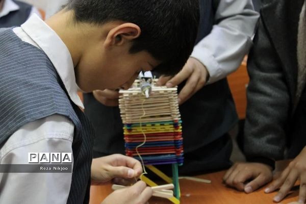 روز بازی و هیجان در مدرسه معلم ناحیه یک بهارستان