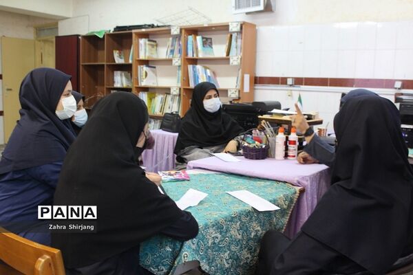 برگزاری جلسه حلقه صالحین در بهارستان‌دو