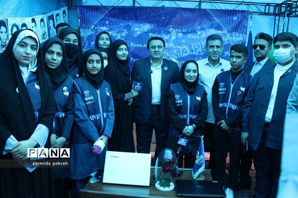 حضور پُرشور دانش‌آموز خبرنگاران کرمانشاهی در 13 آبان
