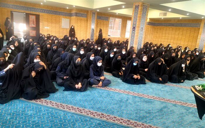 یادواره سردار شهید زین‌الدین در دبیرستان «زمان‌زاده» قم برگزار شد