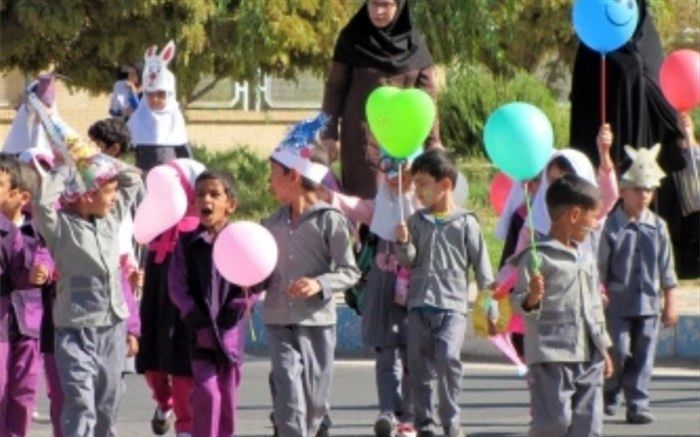 پیشوایان عصمت و پاکی، قرن‌ها پیش  بهترین راه و روش تربیت کودک را نشان داده‌اند