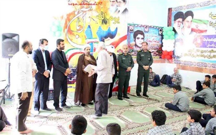 یادواره شهید دانش‌آموز غلامی در دبیرستان قدس تنگستان برگزار شد