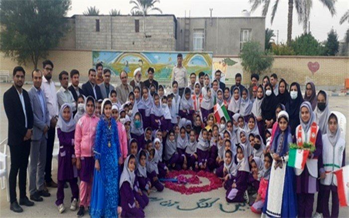 کلنگ احداث یک باب زمین چمن در دشتستان زده شد