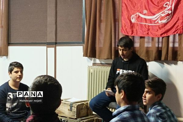 اجرای نشست‌های بصیرتی و‌ هیاتی دانش‌آموزان اتحادیه انجمن‌های اسلامی در منطقه‌ رودهن