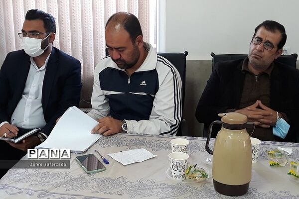 نشست تربیتی و هم‌اندیشی معاونان و مربیان پرورشی مدارس در رودهن