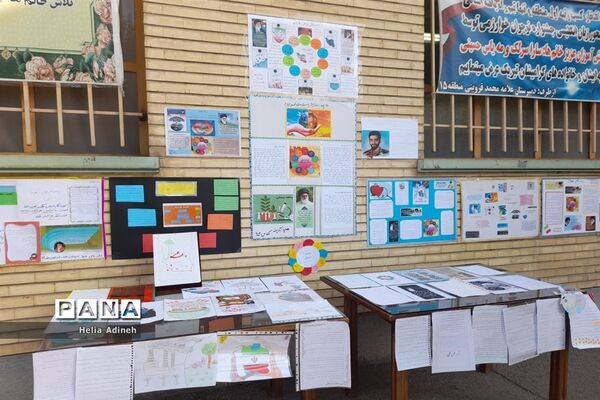 برپایی نمایشگاه خلاقیت دبیرستان علامه قزوینی منطقه ۱۵