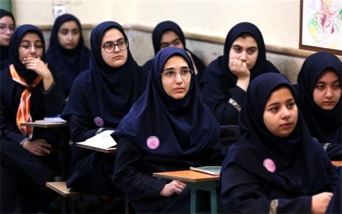 ضرورت کسب دانش‌ و مهارت توسط دانش‌آموزان در راستای حفظ عزتمندی ایران اسلامی