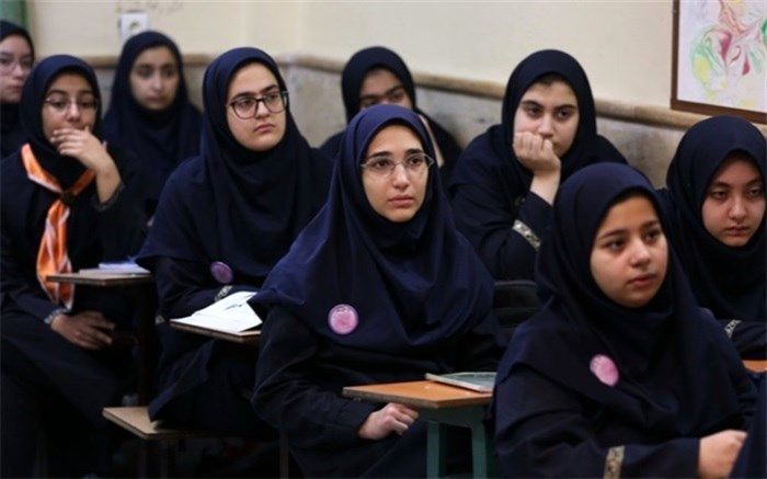 ضرورت کسب دانش‌ و مهارت توسط دانش‌آموزان در راستای حفظ عزتمندی ایران اسلامی