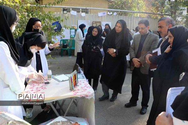 مسابقات آزمایشگاهی در پژوهش‌سرای بصیرت ناحیه دو شهرری