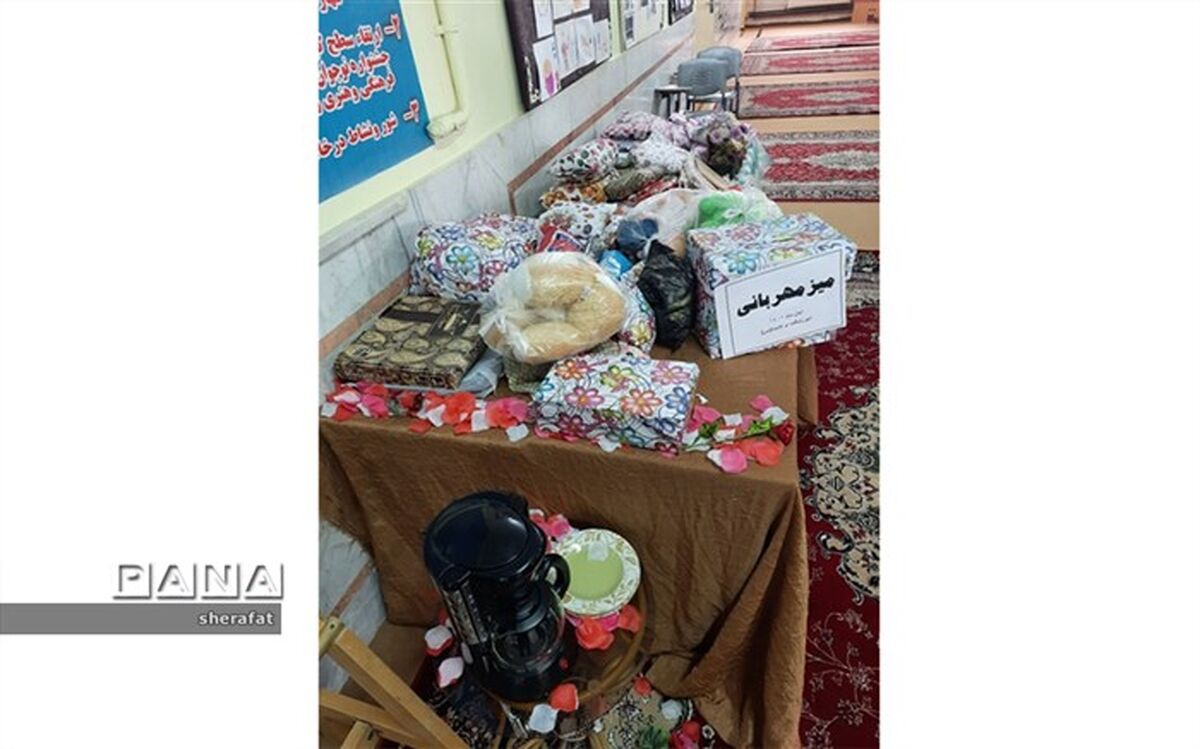 برپایی میز مهربانی دانش‌آموزی در آموزشگاه ام‌الائمه فیروزه