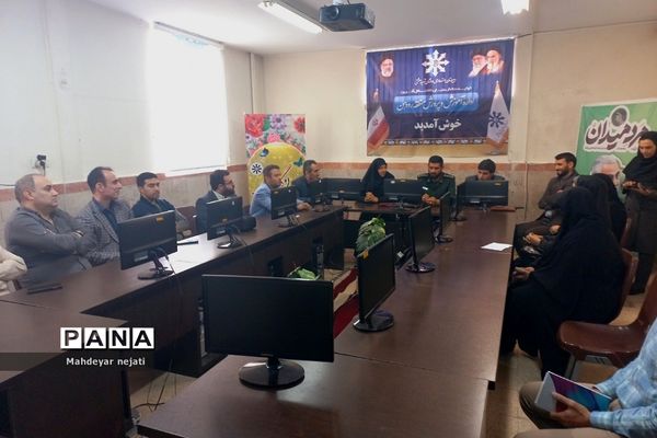 برگزاری شورای اندیشه‌ورز بسیج فرهنگیان در رودهن