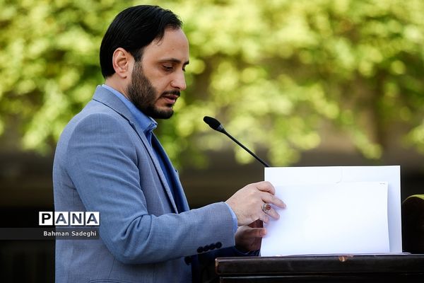 حاشیه جلسه هیات دولت