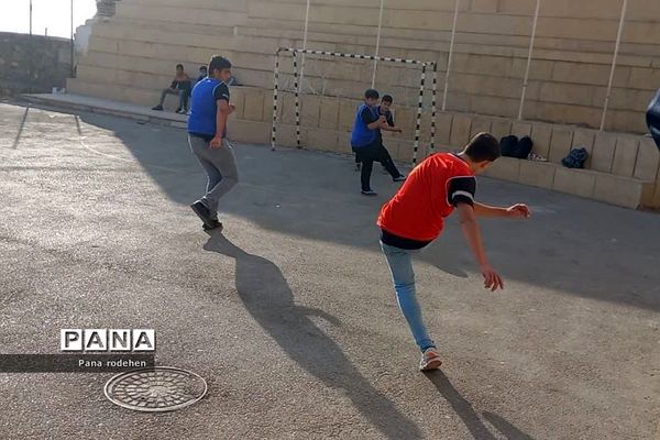 مسابقات فوتبال جام مدافعان امنیت در هنرستان چمران رودهن