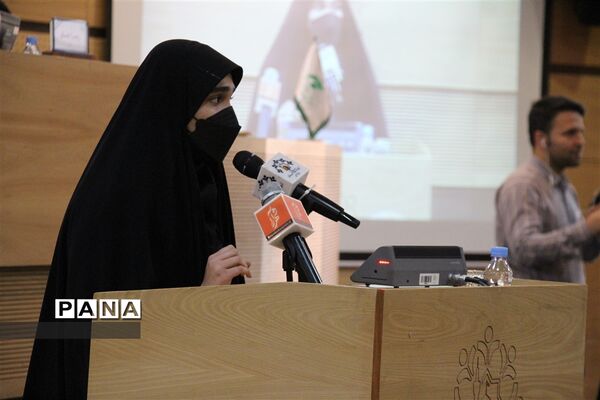 جلسه مجلس دانش‌آموزی قطب شهید هاشمی نژاد در صحن علنی شورای شهر مشهد