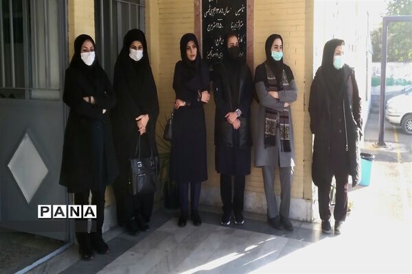 بازدید سرپرست اداره آموزش و پرورش قائمشهر از هنرستان شاهد
