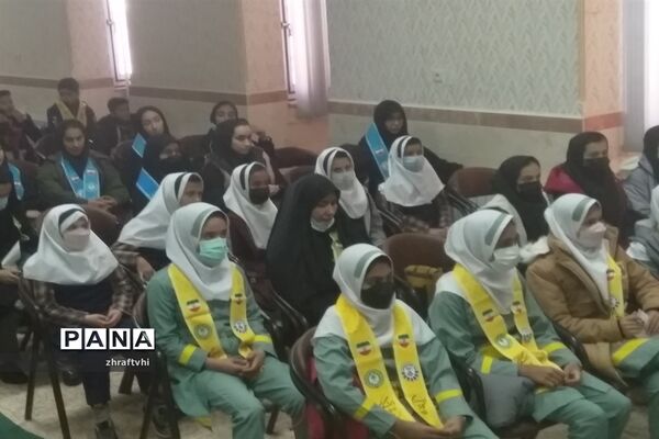 کار گاه توانمند‌سازی دانش‌آموزان پیشتاز