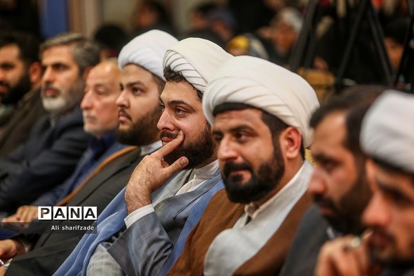 حضور علی بهادری جهرمی در همایش اتحادیه انجمن‌های اسلامی دانش‌آموزان