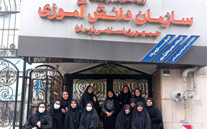 اعزام  نخستین گروه از دانش‌آموزان قمی به اردوی راهیان پیشرفت