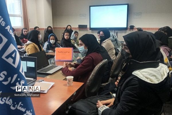 برگزاری دوره های آموزشی خبرنگاری پانا  در بهارستان دو