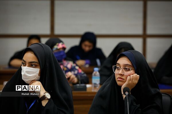 کارگاه روایتگری اردوهای دانش‌آموزی راهیان پیشرفت ایران اسلامی