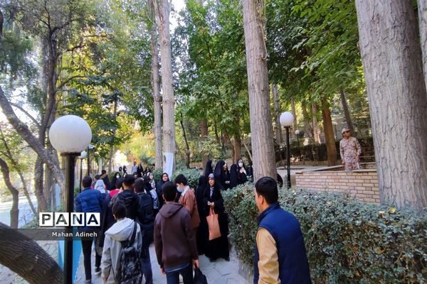 نشست صمیمی و اردوی تفریحی و تربیتی فرماندهان واحدهای بسیج دانش‌آموزی شهرستان رباط‌کریم و پرند در اردوگاه شهید‌باهنر