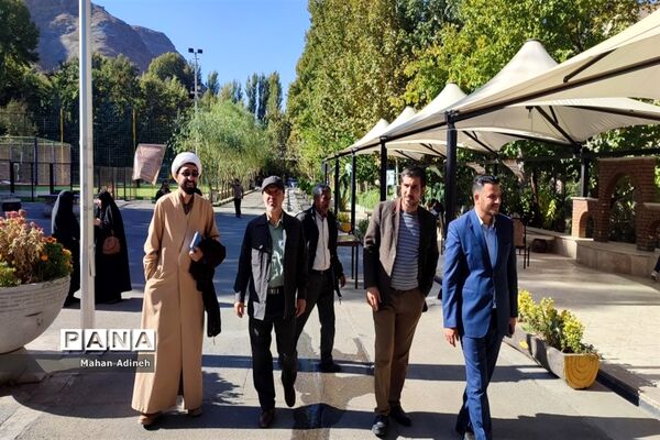 نشست صمیمی و اردوی تفریحی و تربیتی فرماندهان واحدهای بسیج دانش‌آموزی شهرستان رباط‌کریم و پرند در اردوگاه شهید‌باهنر