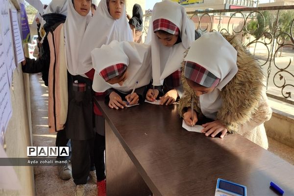 برگزاری انتخابات شورای دانش‌آموزی در مدرسه توفیق رباط‌کریم