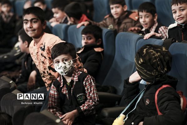 افتتاحیه هشتمین جشنواره فیلم کوتاه مدرسه مقطع ابتدایی