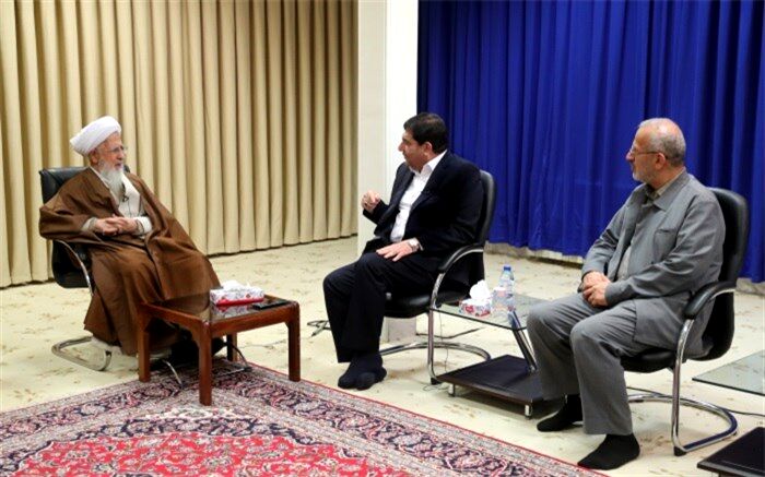 آیت‌‌الله جوادی آملی: مردم جایگاه مهمی دارند و باید با عزت و آبرو اداره شوند