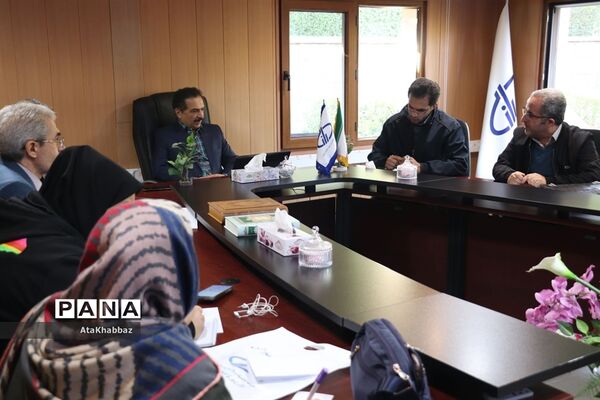 نشست خبری رئیس موسسه تحقیقات واکسن و سرم سازی رازی شعبه شمالغرب کشور در مرند