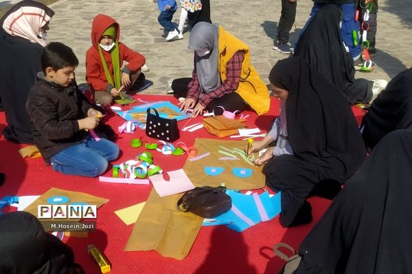 جش پرواز بادبادک‌ها در قم