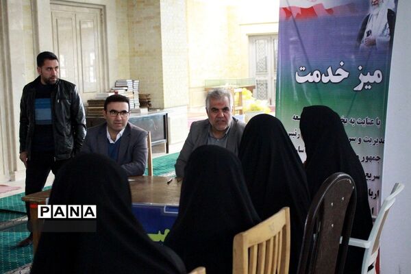 دیدار مردمی مدیرکل آموزش و پرورش استان در حاشیه نماز جمعه زنجان