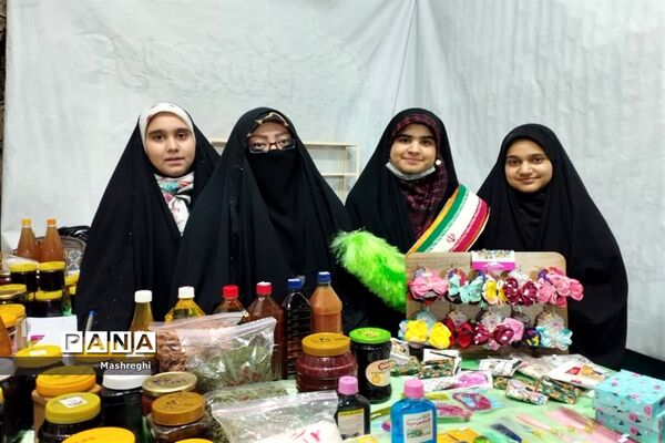 دهمین یادواره ۱۰۰ شهید از شهدای پایگاه بسیج آیت الله یثربی در کاشان