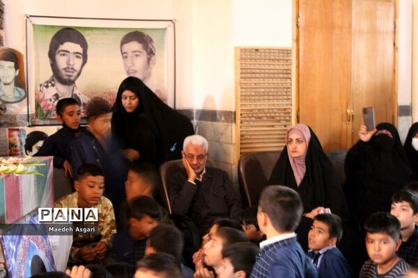 یادواره شهدا و تشییع شهید گمنام در مدرسه محمدی کاشانی قم