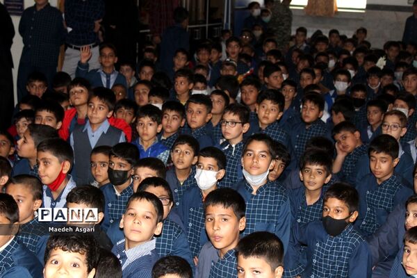یادواره شهدا و تشییع شهید گمنام در مدرسه محمدی کاشانی قم