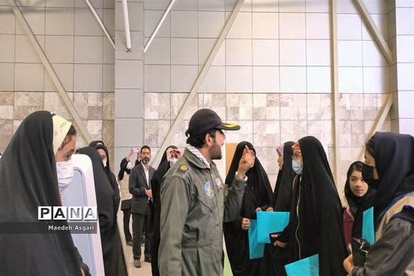 حضور منتخبان سازمان دانش‌آموزی قم در اردوی راهیان پیشرفت-1