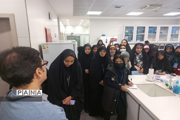 حضور منتخبان سازمان دانش‌آموزی قم در اردوی راهیان پیشرفت-2