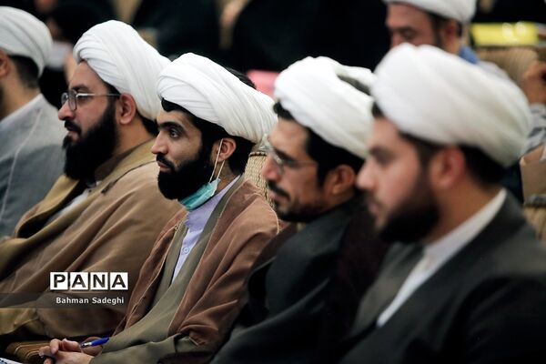 افتتاحیه دوره توانمندسازی ائمه جماعات روحانی مدارس