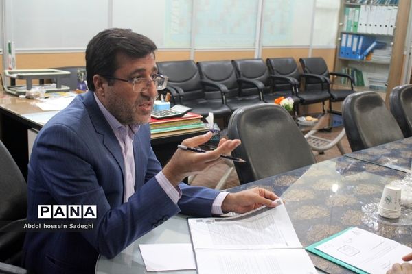 نشست هم‌اندیشی  رئیس اداره سلامت و تندرستی آموزش و پرورش استان بوشهر با مدیر سازمان دانش‌آموزی استان