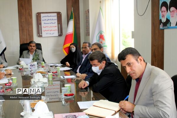 نشست هم‌اندیشی دستگاه های عضو ائتلاف نماد معاونت پرورشی و فرهنگی آموزش و پرورش استان بوشهر