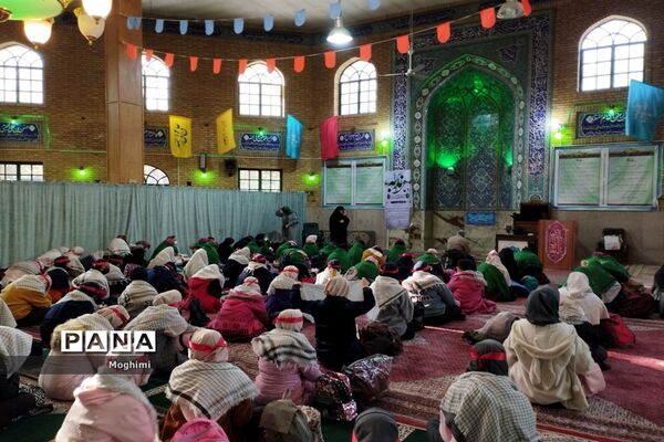 مراسم دعای ندبه مسئولان و دانش‌آموزان منطقه ۱۳