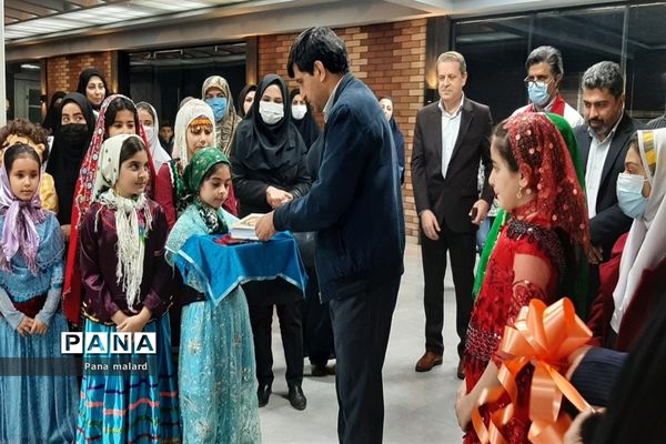 افتتاح نمایشگاه کتاب در فرهنگسرای بعثت صفادشت