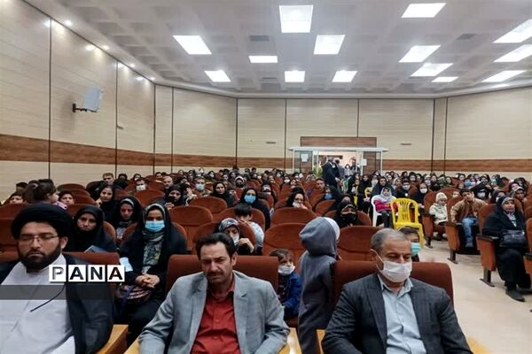 برگزاری همایش خانواده شاد در اردستان