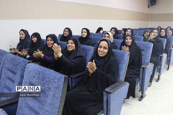 برگزاری نشست قطبی اداره فرهنگی هنری، اردوها و فضاهای پرورشی فارس