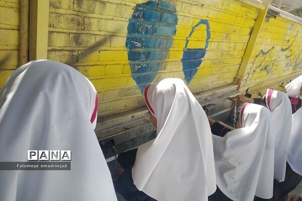 برگزاری نماز جماعت در مدارس رودهن