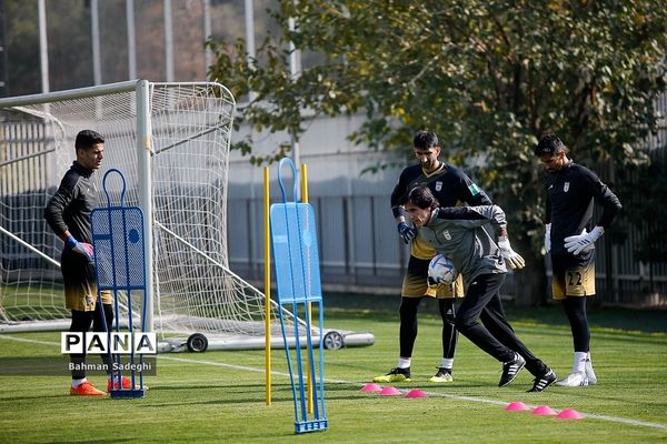 آخرین تمرین تیم ملی فوتبال ایران قبل از اعزام به جام جهانی