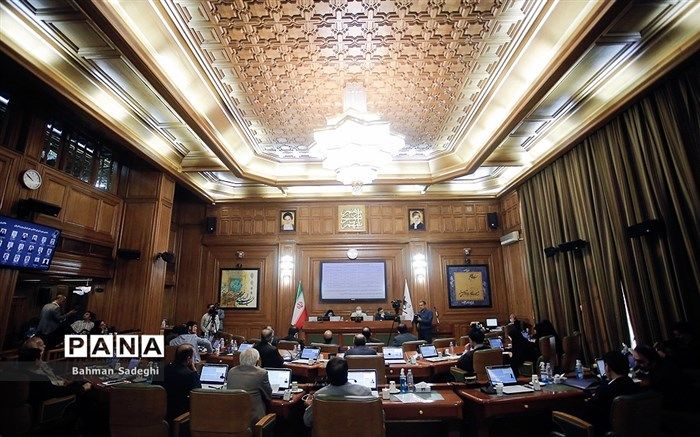 برنامه چهارم توسعه شهرداری به شورا تقدیم شد