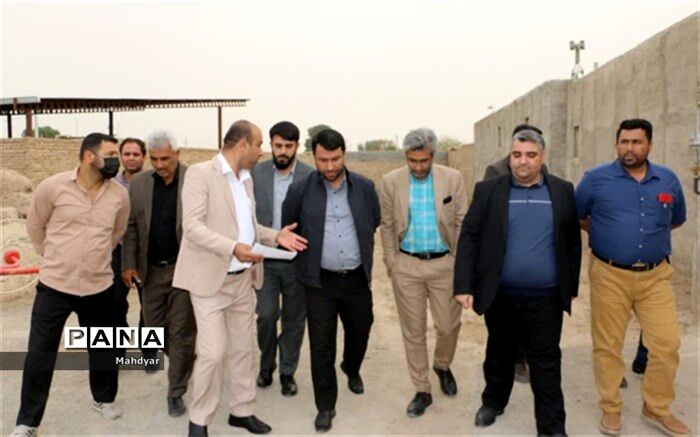 بازدید روستایی فرماندار ورامین از روستای آجربست بخش جوادآباد