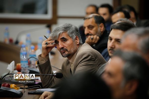 پنجمین نشست اداری قائم مقام سازمان دانش‌آموزی با کارکنان سازمان دانش‌آموزی مرکز