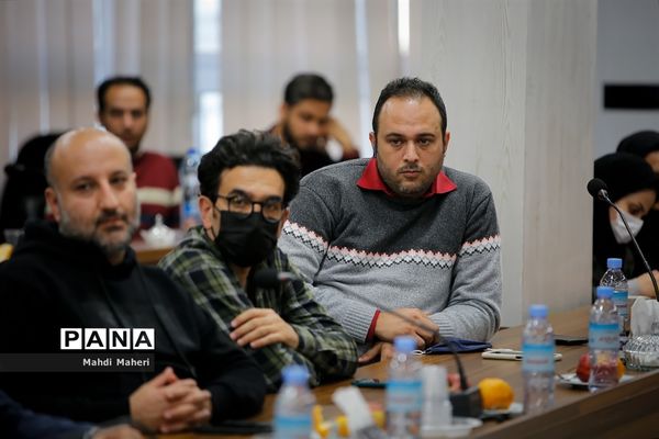 پنجمین نشست اداری قائم مقام سازمان دانش‌آموزی با کارکنان سازمان دانش‌آموزی مرکز